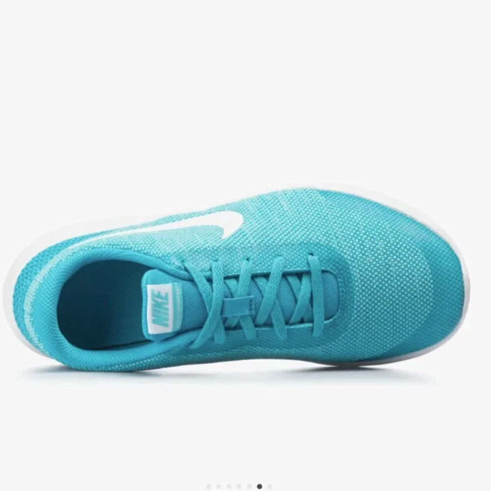 NIKE FLEX EXPERIENCE RUN 7 NEW Size